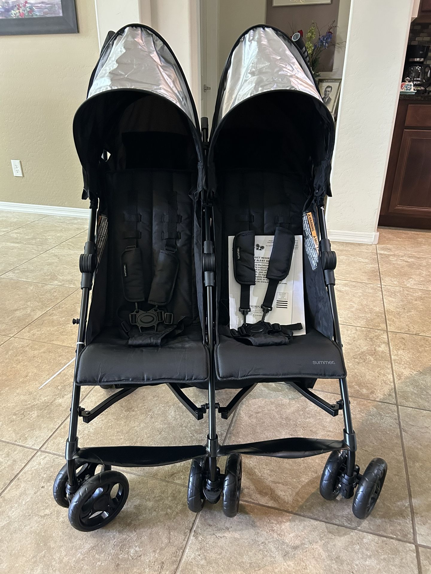 3Dlite Folding Lightweight Side by Side Double Stroller with 5-Point Safety Harness
