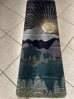 WISELIFE YOGA MAT $80