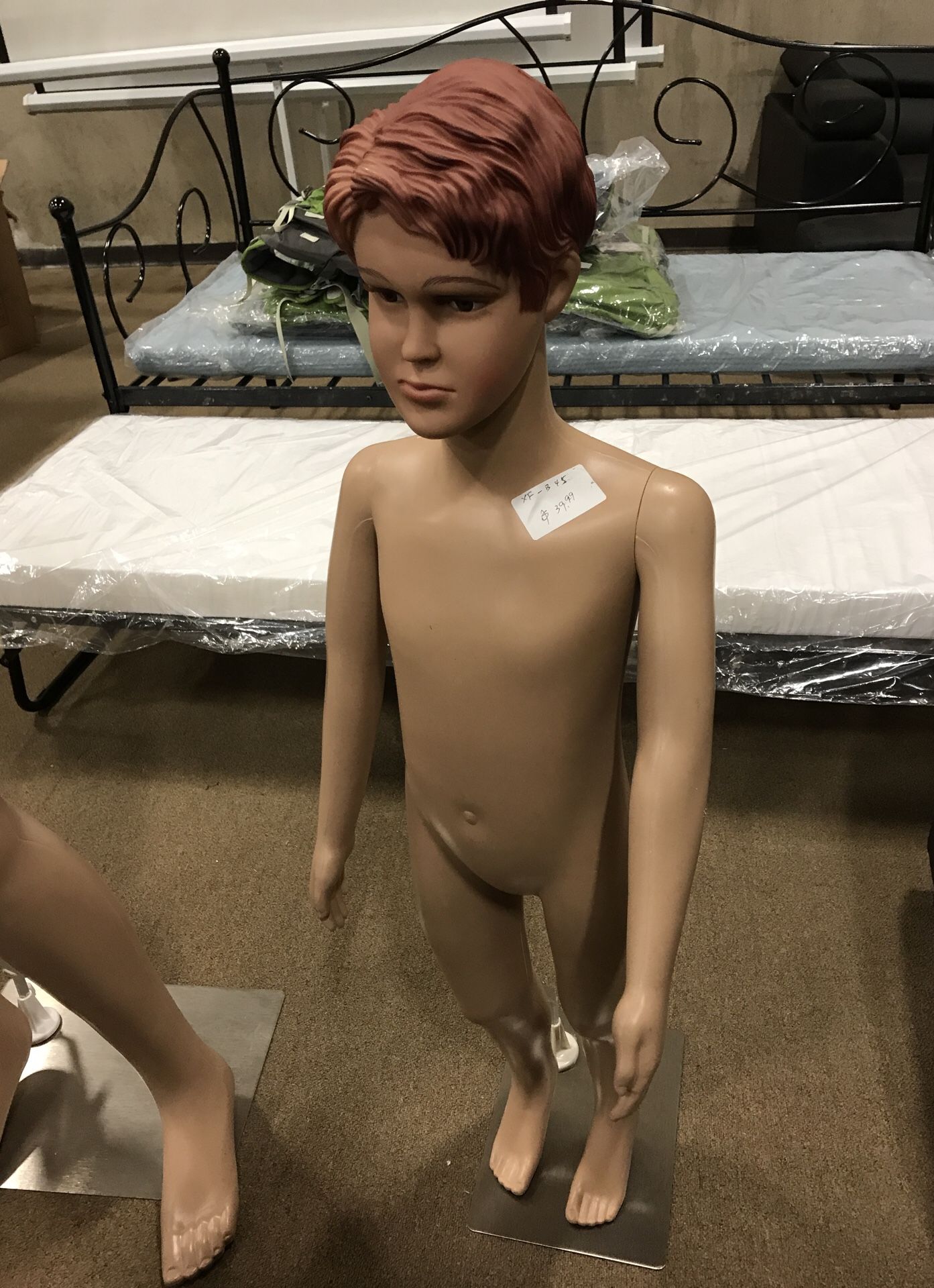 Kid manikin