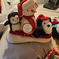 Hallmark Snow What Fun Sledders Musical Brand New With Tags Asking 15