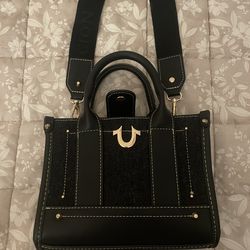 true religion mini tote bag/purse