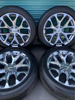 Chevy Silverado 1500 Tahoe Suburban Snowflake Factory Wheels Tires
