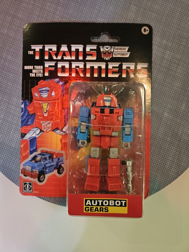 Transformers Legacy Autobot Gears (Walmart Exclusive Retro G1 Toy Color And Packaging)
