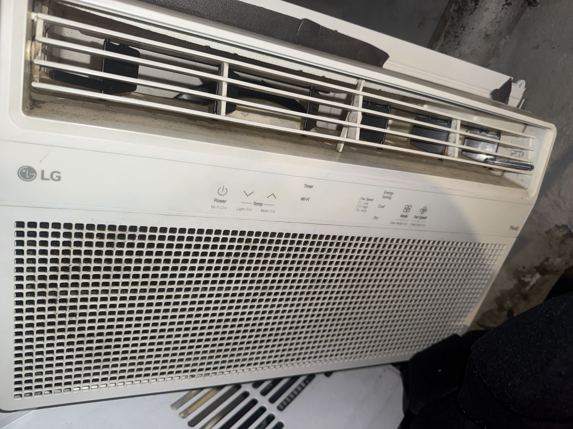 LG AIR CONDITIONER