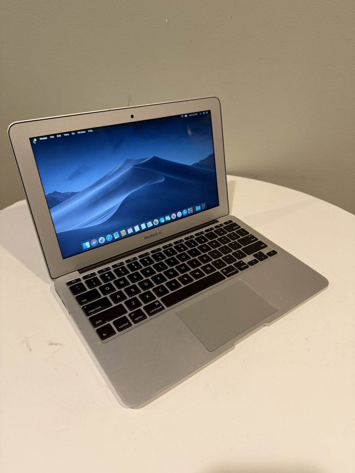 i5 Apple MacBook Air Laptop PC Computer 