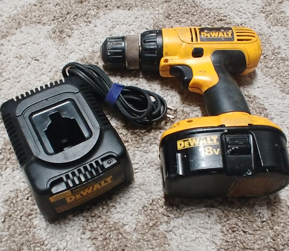 Dewalt 18 Volt Cordless Drill Driver with Battery and Charger