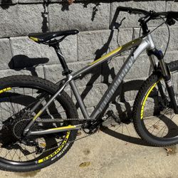 2017 Diamondback Overdrive Comp 27.5