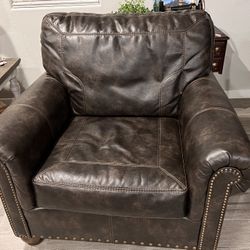 Oversized Leather Chairs Set Of 2 With 1 Ottoman 