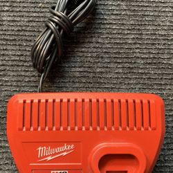 Milwaukee 48-59-2401 M12 Charger