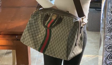 Gucci Duffle Bag (Original) Available