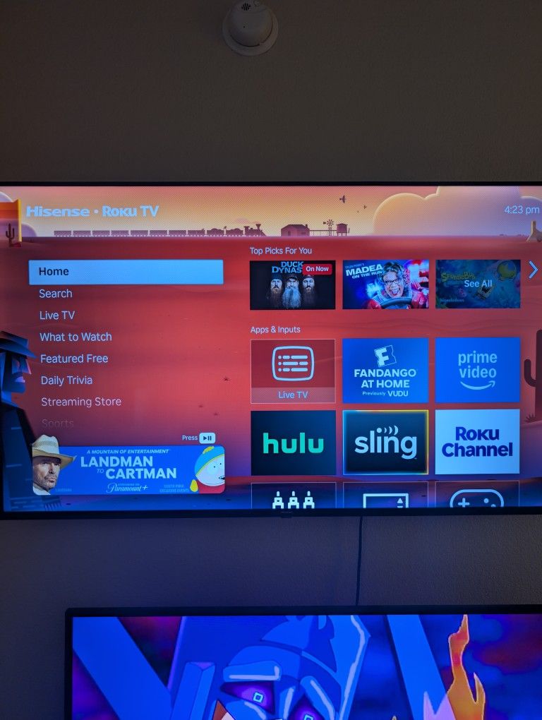 58 Inch Roku Smart Tv With Wall Mount for Sale in Glendale, AZ - OfferUp