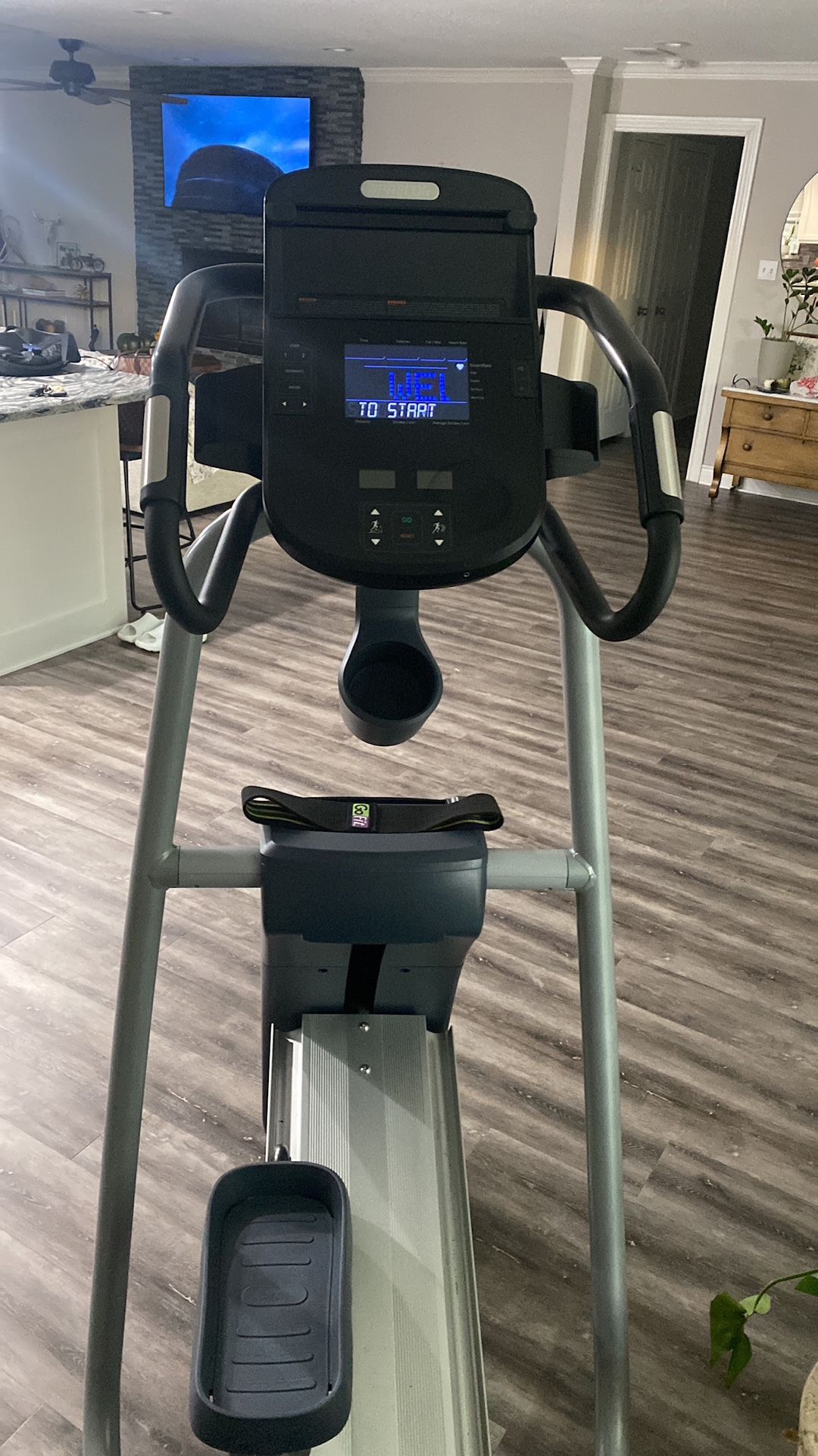 Elliptical Fitness Precor Efx 225 Elliptical Precor EFX 225