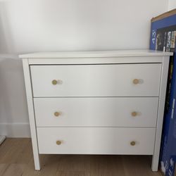 IKEA Kilberget Dresser- 3 Drawers