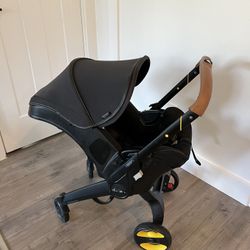 Doona + Car Seat & Stroller - Midnight Edition