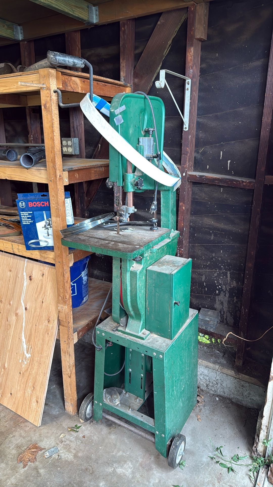 Band saw