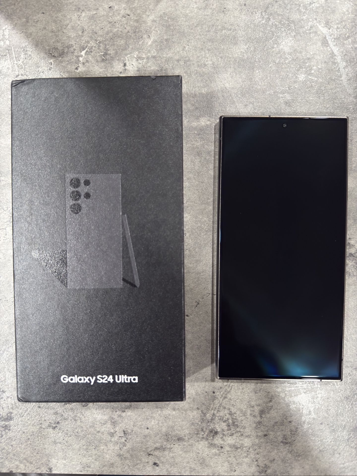 Samsung S24 Ultra 512gb titanium black factory unlocked like new