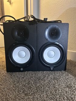 Yamaha HS8 Studio Monitors w/ Cables