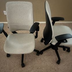 Adjustable Chair/office Chair