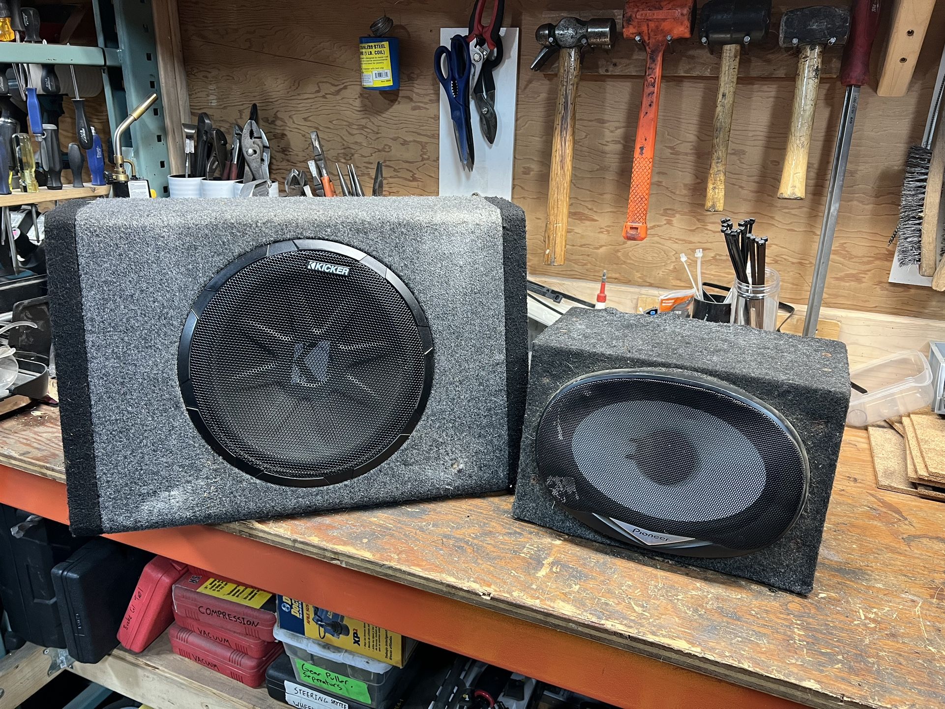 Kicker Bass Station 10” Powered Subwoofer for Sale in Seattle, WA