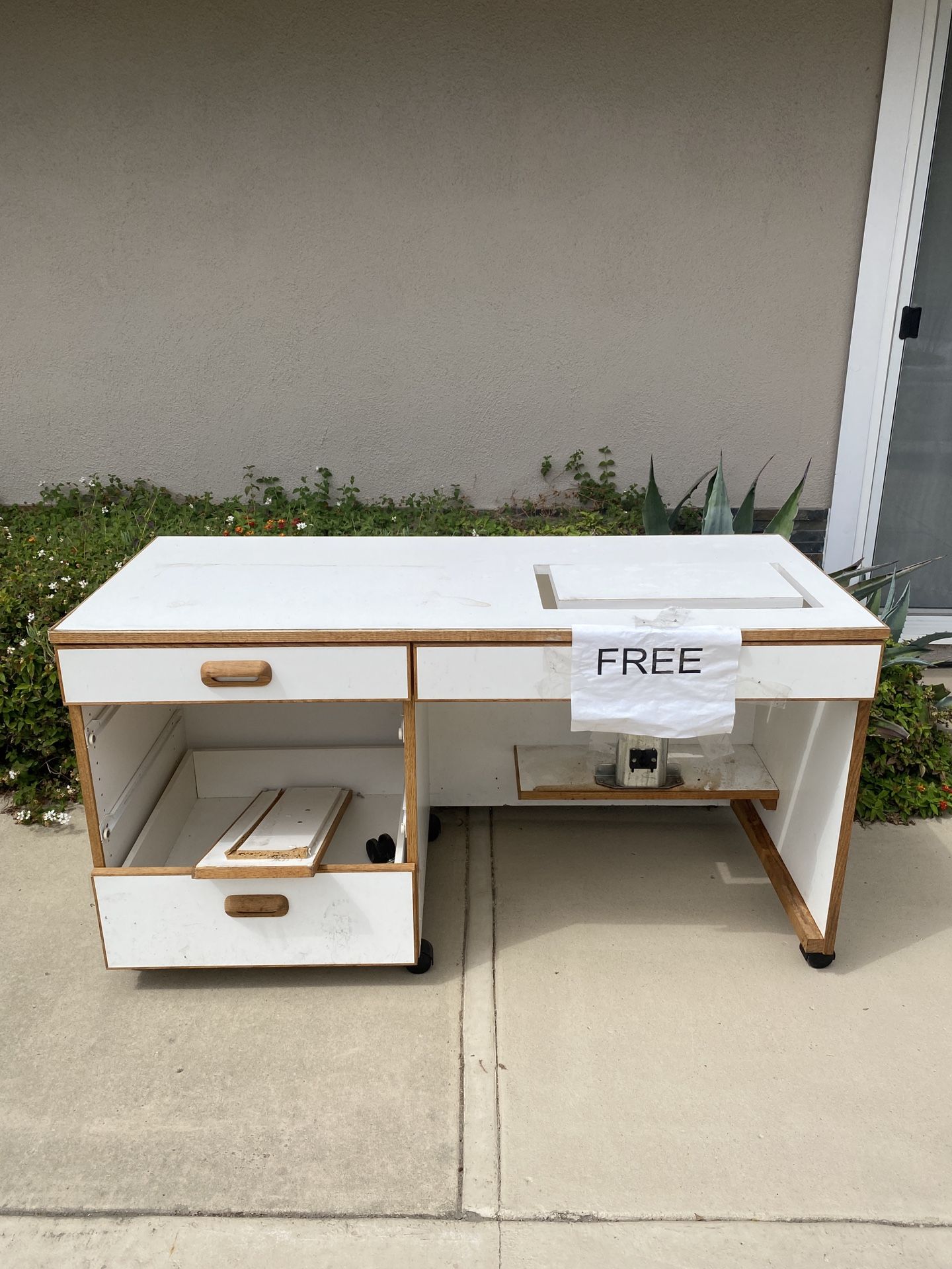Free Sewing Table Needs Repair 