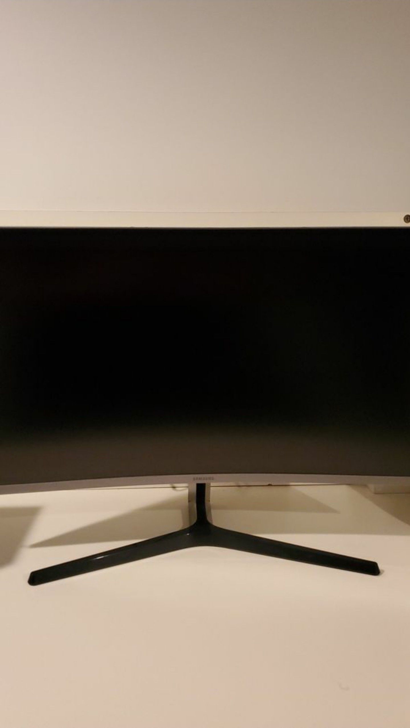 Samsung Gaming Monitor 27" 144hz