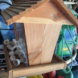 Cedar Bird Feeder