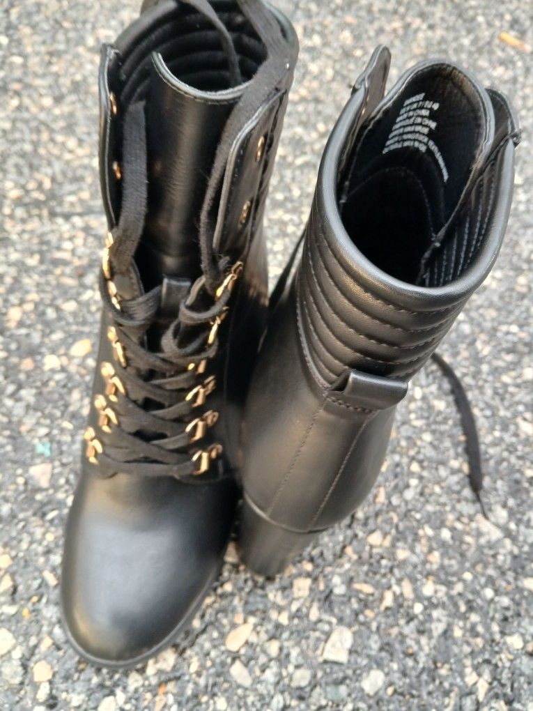 Standee Lace Up Bootie
