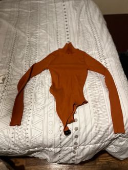 Lulus Rust Orange Ribbed Mock Neck Long Sleeve Bodysuit - Size Medium