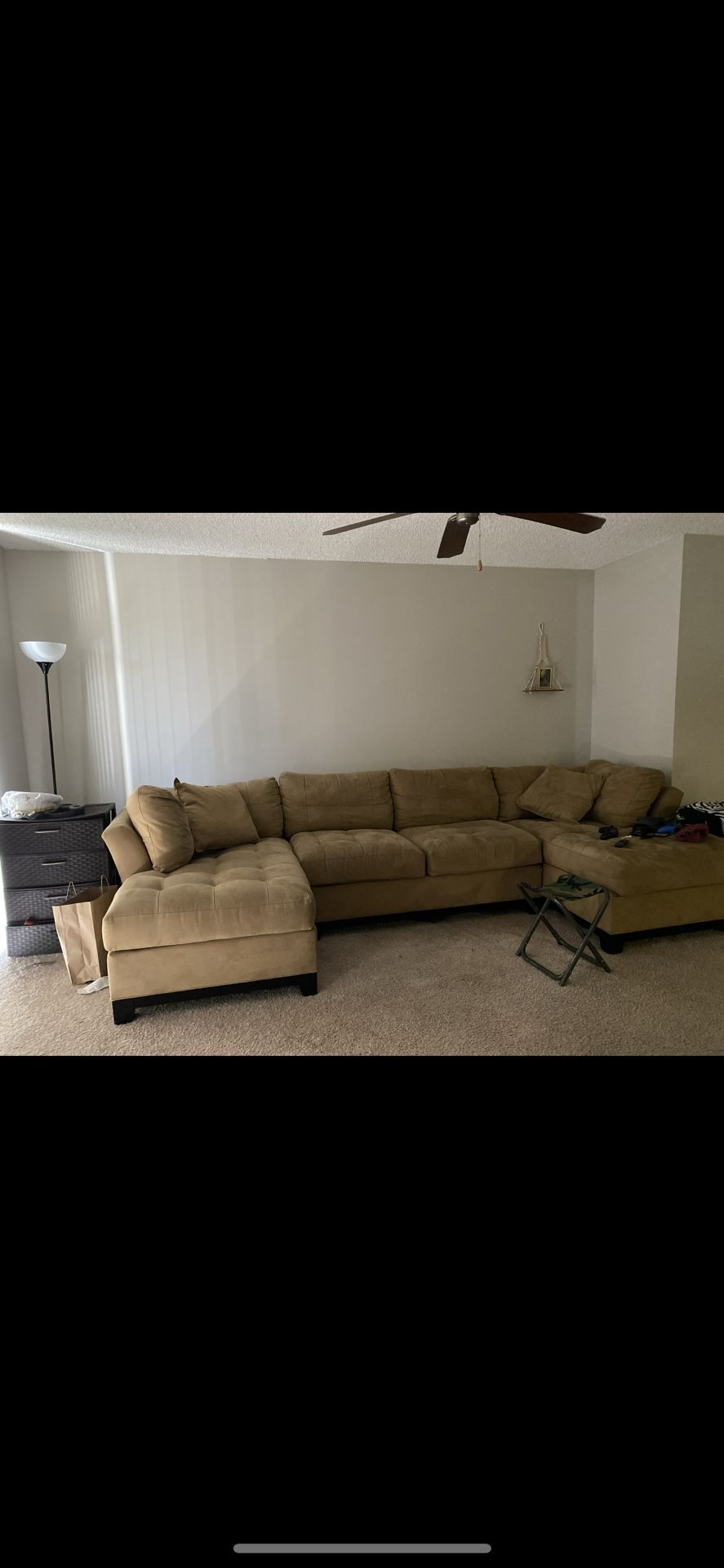 Big Family Couch NEED GONE ASAP