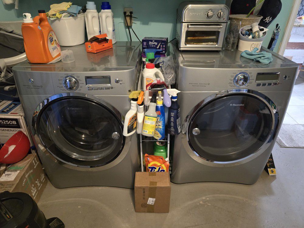 Electrolux washer And Dryer