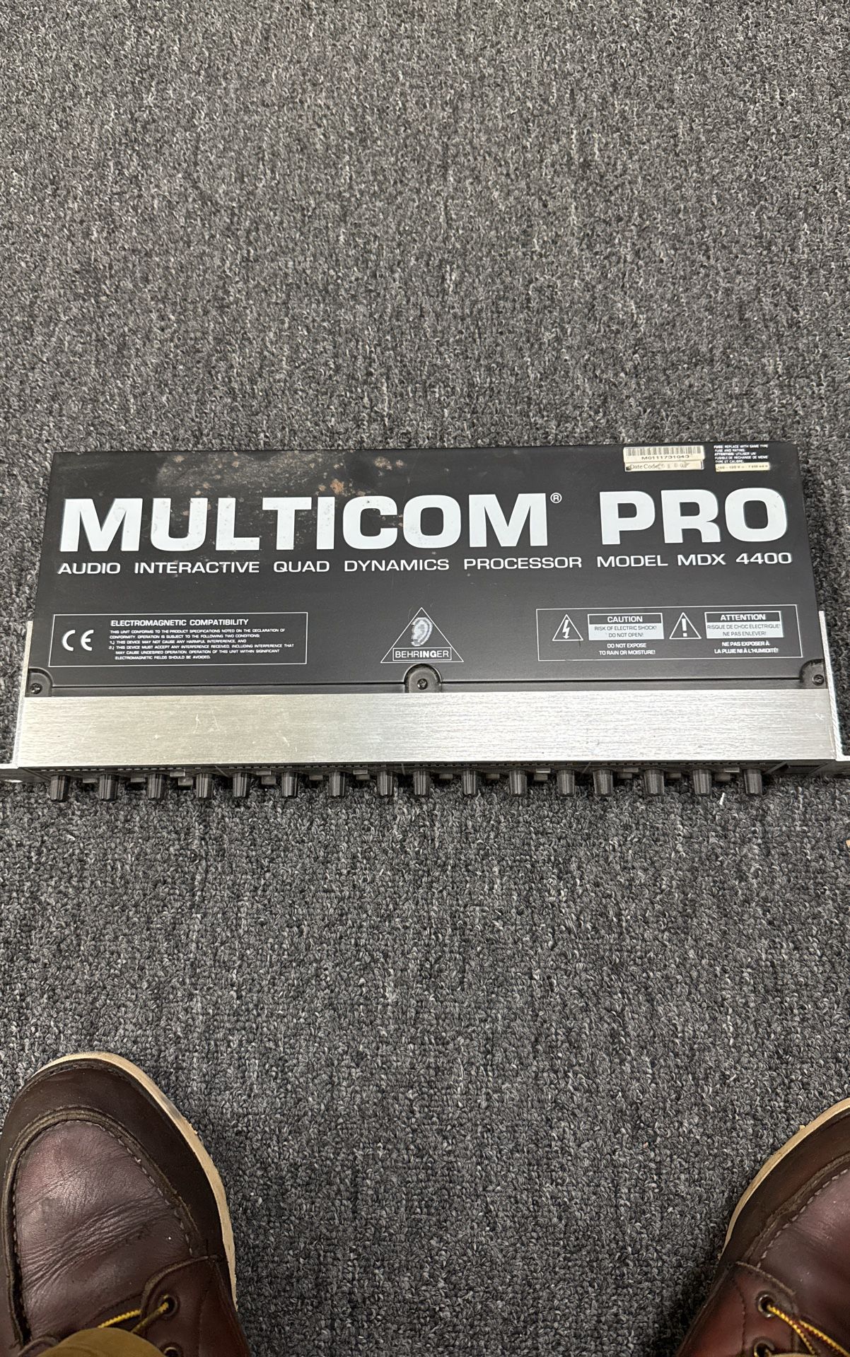 Behringer Multicom Pro Model MDX4400 4 Channel Compressor Limiter