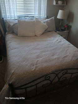 Serta Kerrington Queen w/ Metal Frame