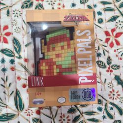 Link Pixel Pals Figure