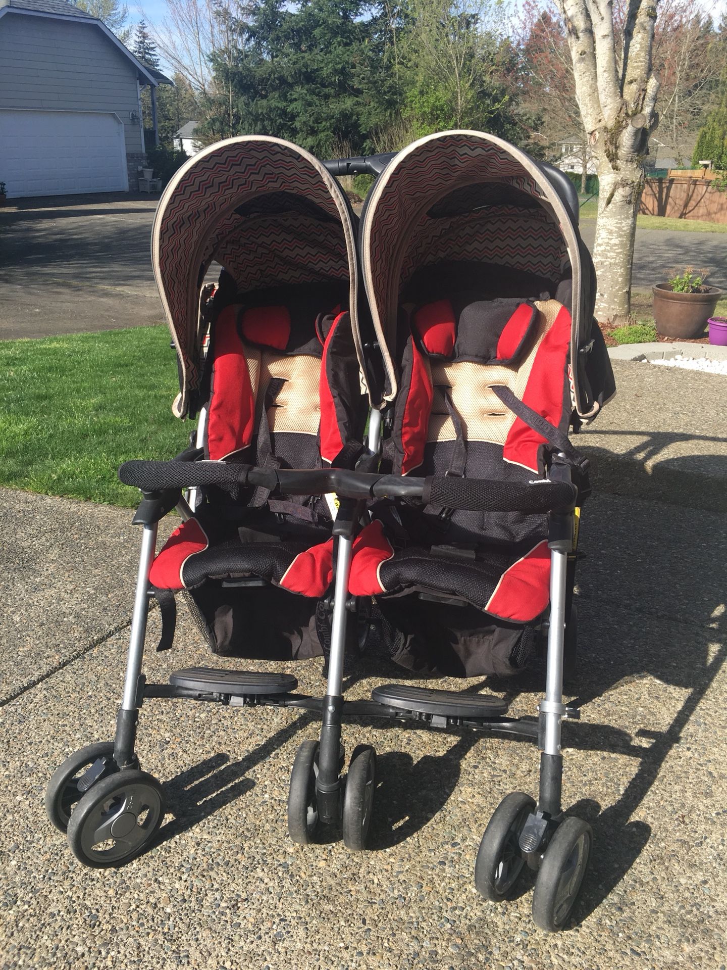 Combi Twin Savvy E Stroller - $35 Folds for travel
