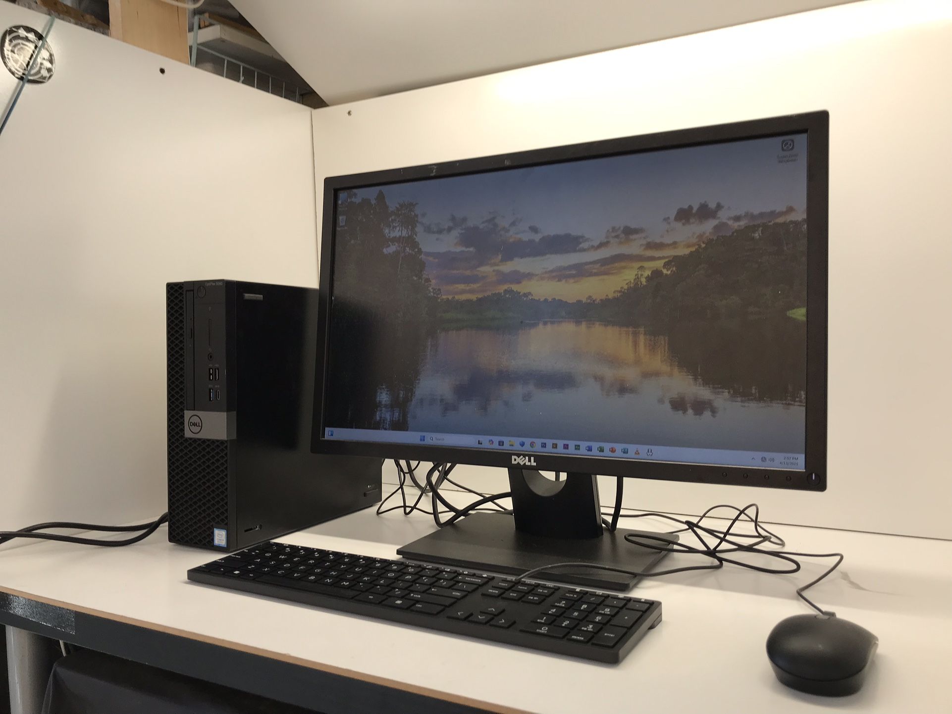 *Dell Optiplex 5060 Complete Desktop PC. w/ MIcrosoft Office* *Windows 11 64Bit Full Activate. ** Price $250