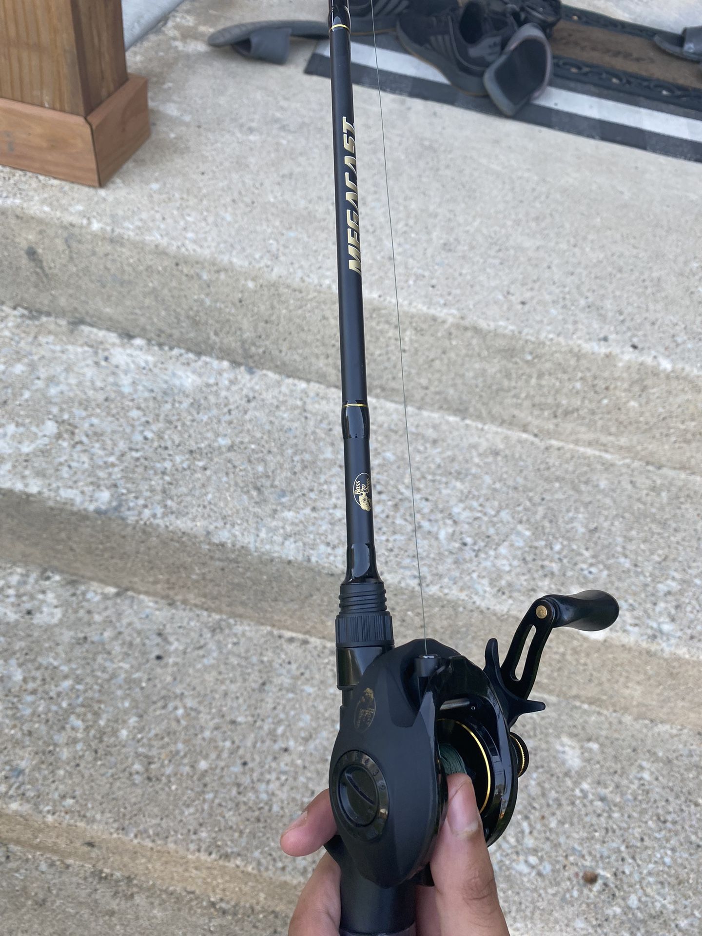 Megacast Baitcaster
