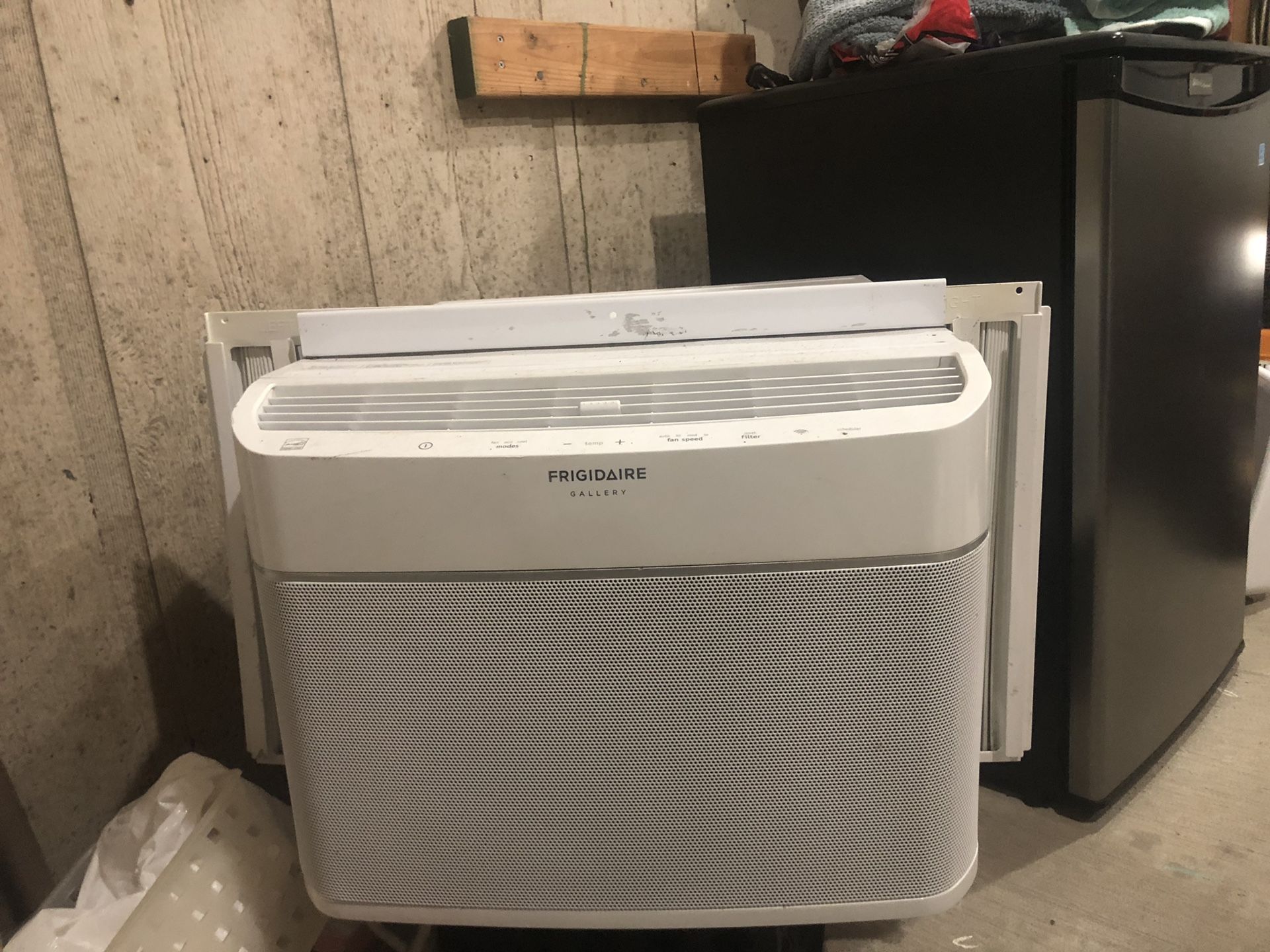 Frigidaire AC OBO