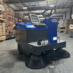 Automatic Sweeper Vacuum Easily Clean Your Warehouse
