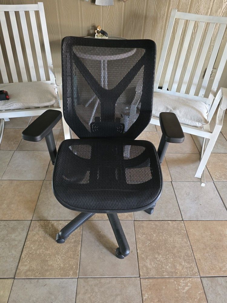 New Mesh Office Chair