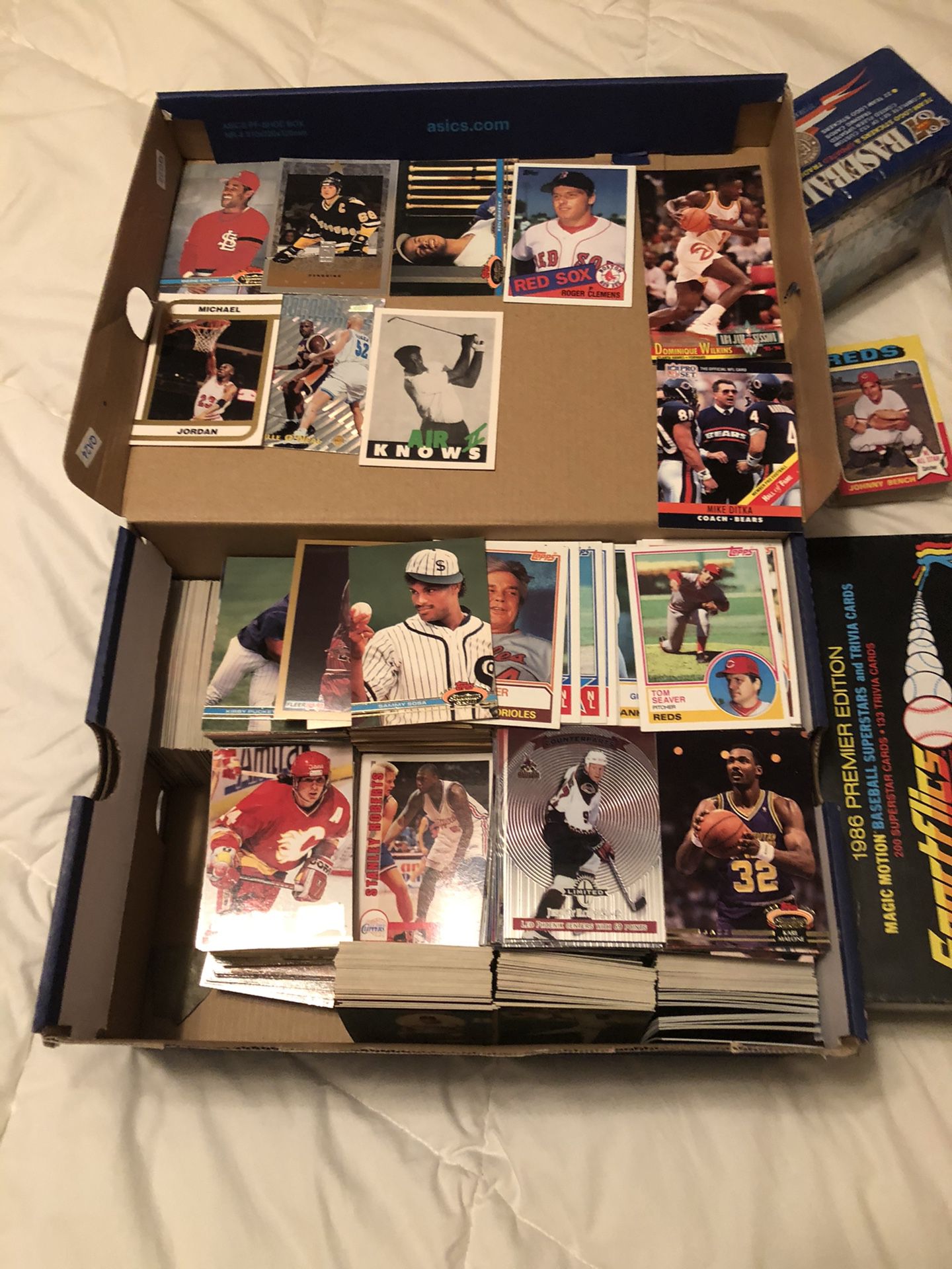 6500 Assorted Sports Trading Cards