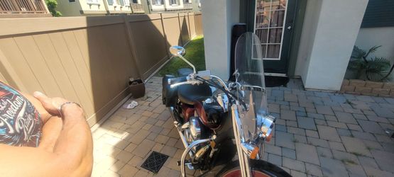 Honda shadow 2004 750 only 16,000 miles