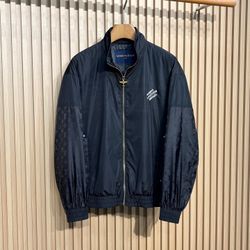 LV Men’s Jacket New 