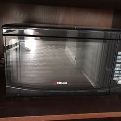 Tatung Black Tabletop Microwave