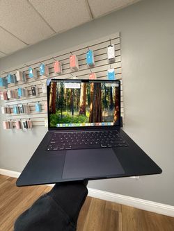 2023 MACBOOK AIR M2 15”