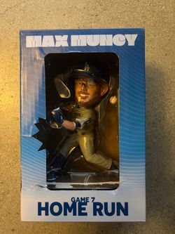 Max Muncy bobble head