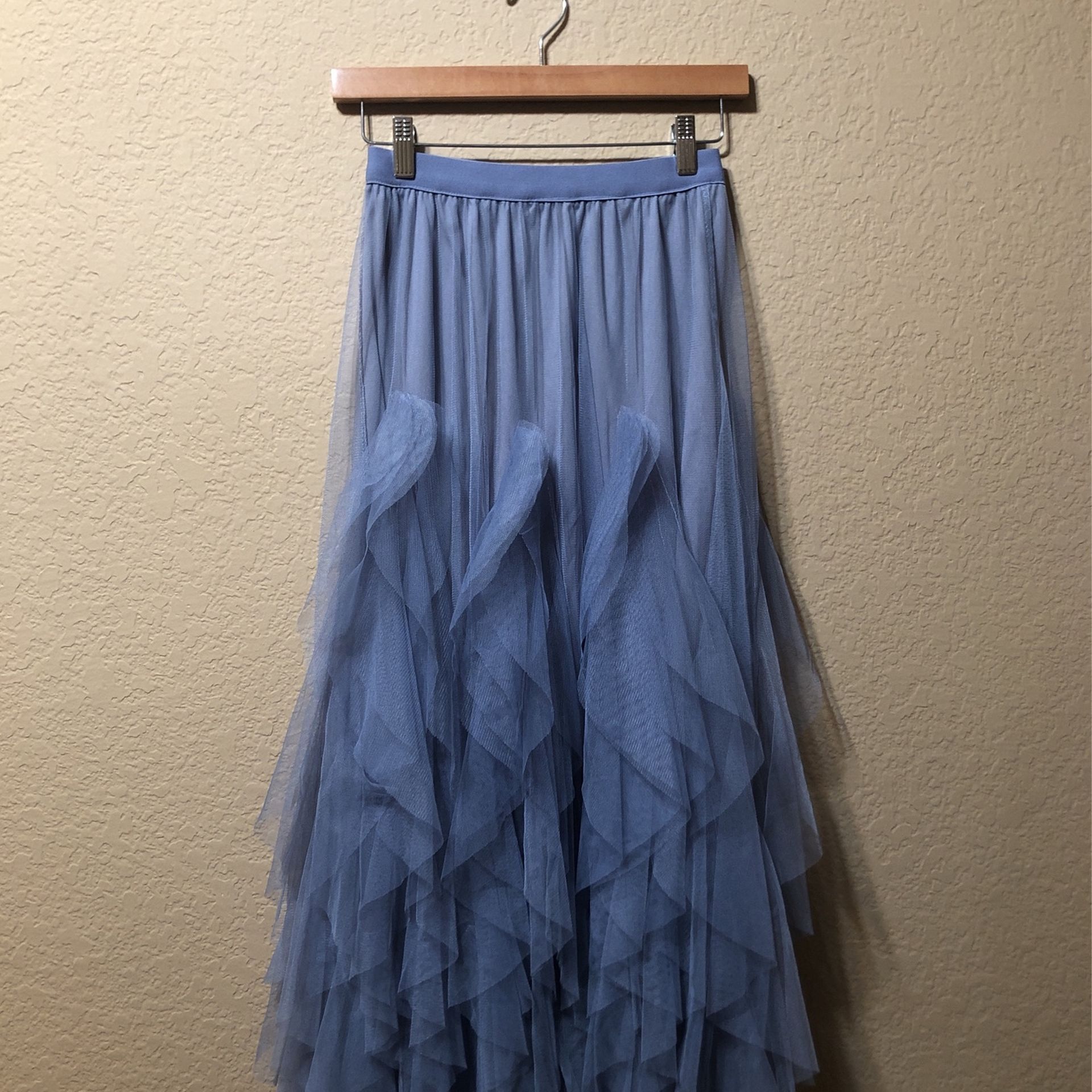 Pretty Blue Tulle Skirt, Size/M