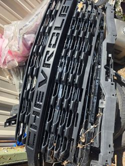 2019-21 Chevy Silverado Grille