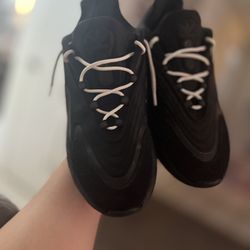 Men adidas ozelia 9.5