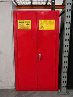 Eagle PI-6010 96-Gallon Flammable Safety Cabinet