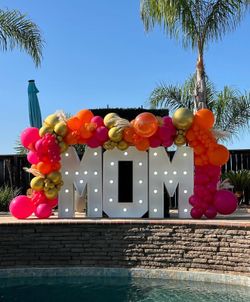 Mom marquee letters